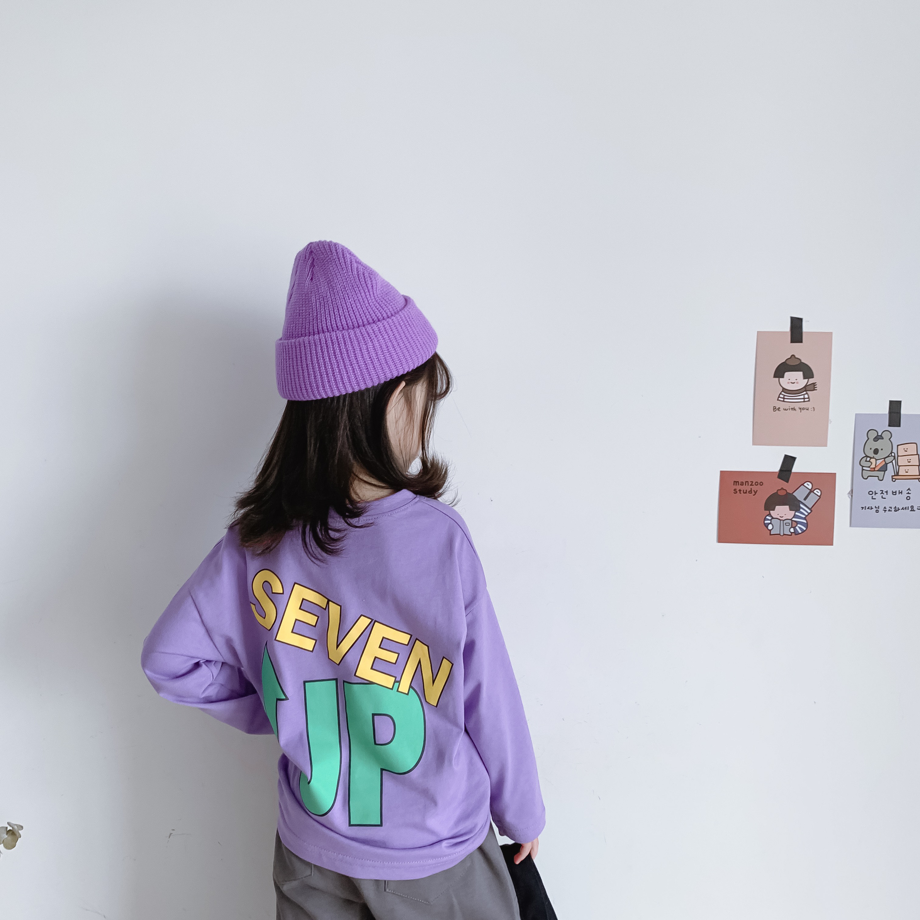 Fashion models 2020 Fall Korean version of male and female children Baby Yoon 100 Lapped Printed Letters Long Sleeve Undercoat T-shirt Tide