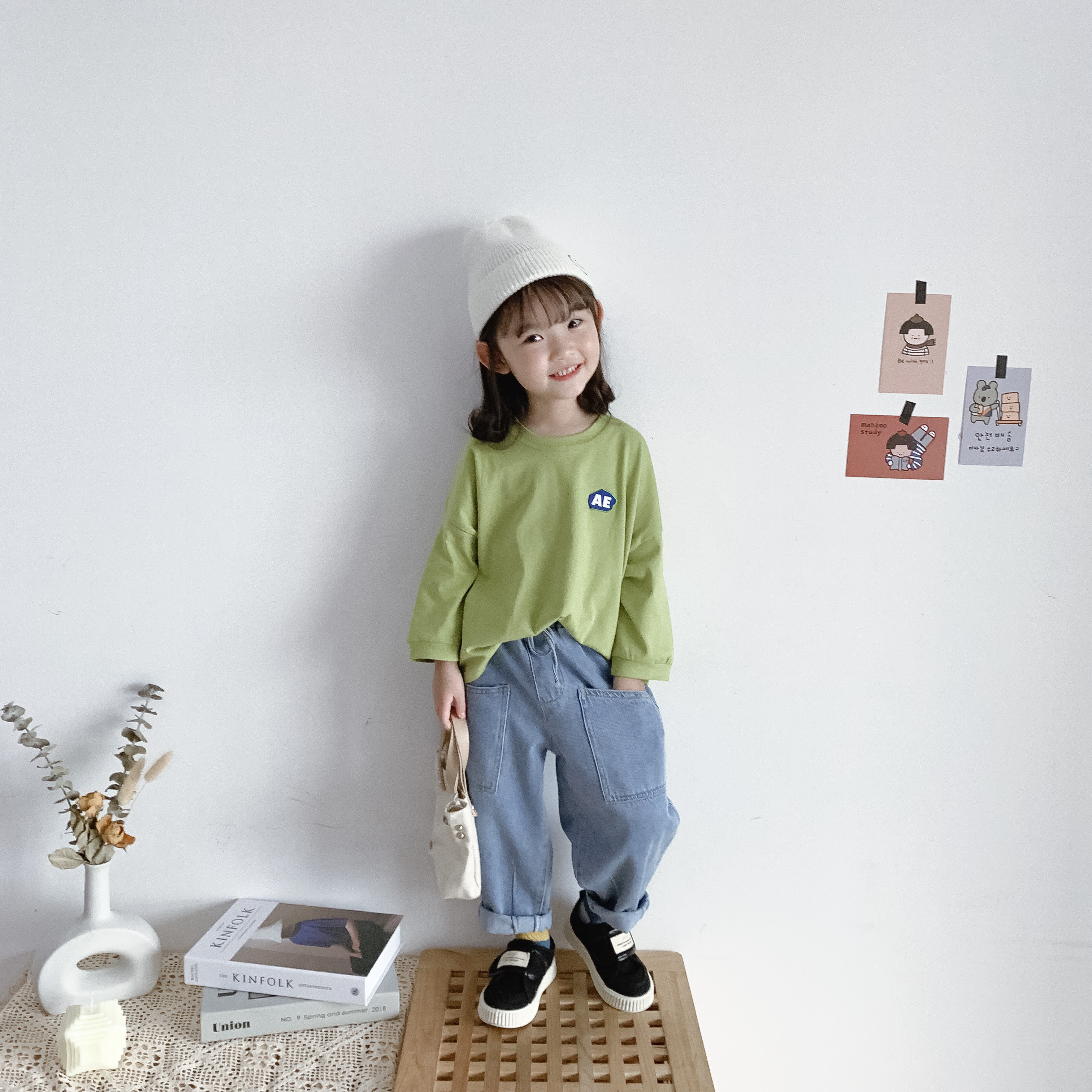 2020 autumn male and female children's baby Han version 100 hitch fashion loose patch pocket soft stretches casual Harun pants jeans tide