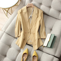 Relax in the workplace ~ Summer can be worn in cool Ressaire comfortable days with two buttons to fix a thin suit jacket woman