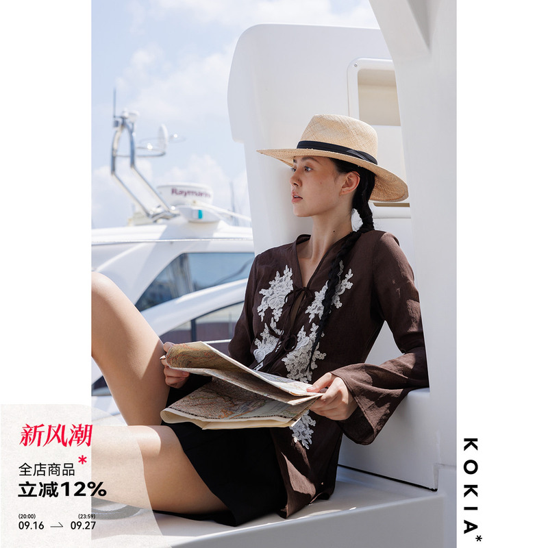 Kokia in Stock, Celebrity Style, Hazy and Slimming Cross-Mesh Yarn Hand-Stitched Lace Floral Bell-Sleeve Shirt Kokia in Stock, Celebrity Style, Hazy and Slimming Cross-Mesh Yarn Hand-Stitched Lace Floral Bell-Sleeve Shirt