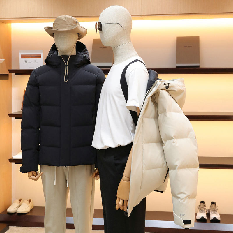 95% White Goose down + Heat-Reflective Goose Down, Five-Proof, Ultra-Thick, High down Fill, Waterproof down Jacket for Extreme Cold in Northeast, for Men and Women 95% White Goose down + Heat-Reflective Goose Down, Five-Proof, Ultra-Thick, High down Fill, Waterproof down Jacket for Extreme Cold in Northeast, for Men and Women
