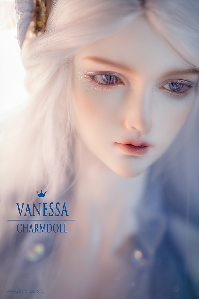 charm_vanessa_11.jpg