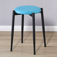 Небо синие черные ноги на лице