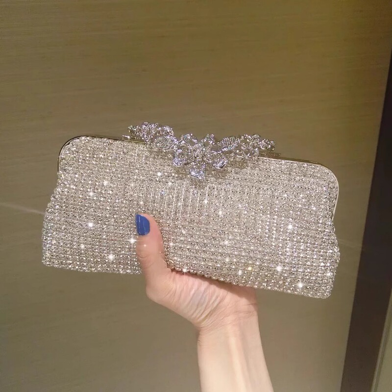 Wedding Banquet Clutch Bag for Women, Diamond-Encrusted Evening Bag, Matching with Cheongsam, High-Quality Dress Handbag, Rhinestone Bag Wedding Banquet Clutch Bag for Women, Diamond-Encrusted Evening Bag, Matching with Cheongsam, High-Quality Dress Handbag, Rhinestone Bag