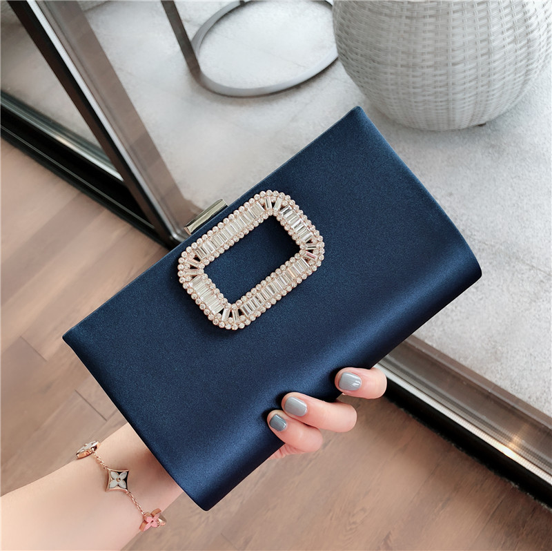 Celebrity European and American Fashion New Handbag for Women Rv Small Square Phone Crossbody Bag Chain Dress Bag Evening Bag Recommended