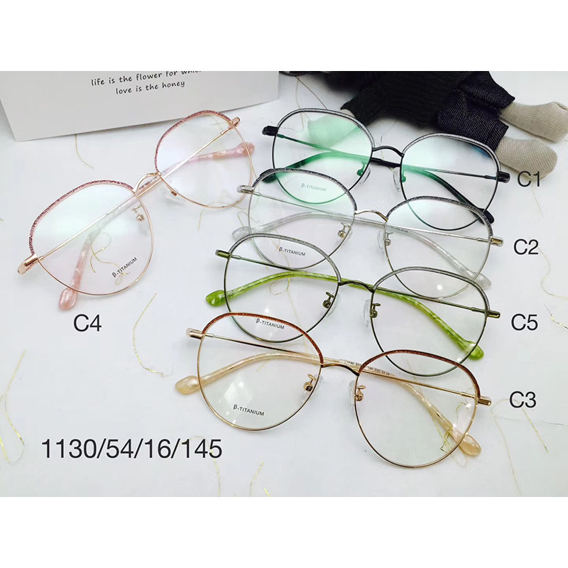 The designer series 1130 in size 54-16-145