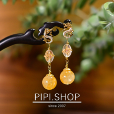 Серьги pipishop 黄胶花水晶大圆珠白水晶925银镀金祥龙耳针长版耳饰