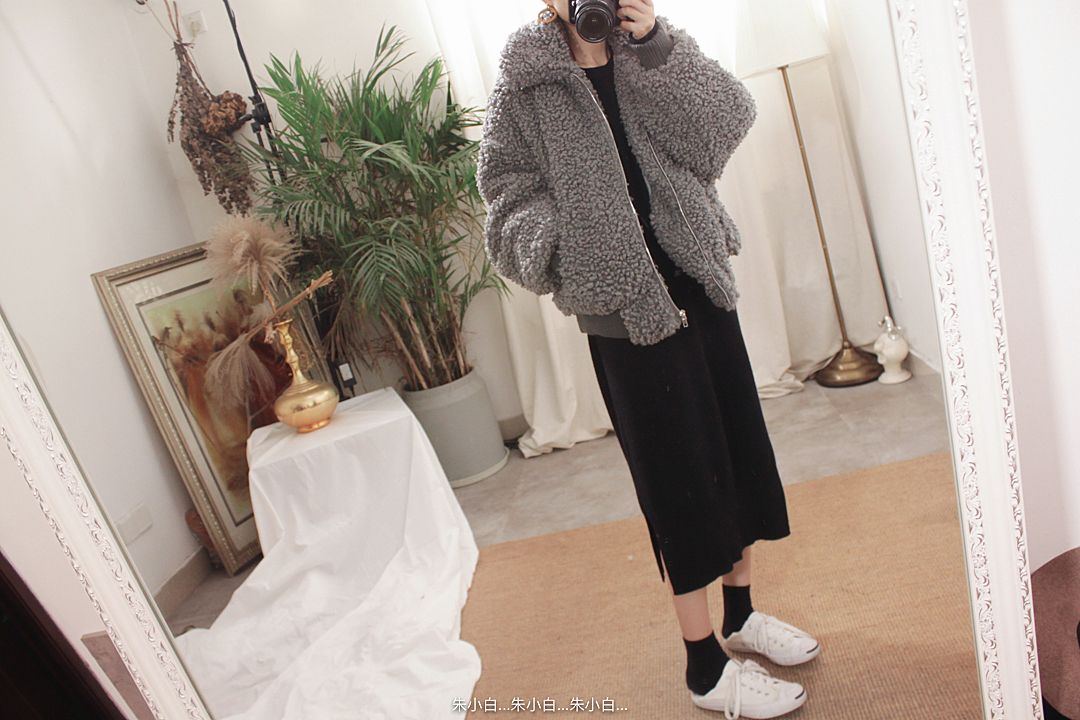 Áo khoác gấu bông! Phải có năm nay! Dày và ấm! Faux fur one lamb short jacket B 3515 quần áo nữ