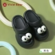 Черные тапочки в стиле Crocs