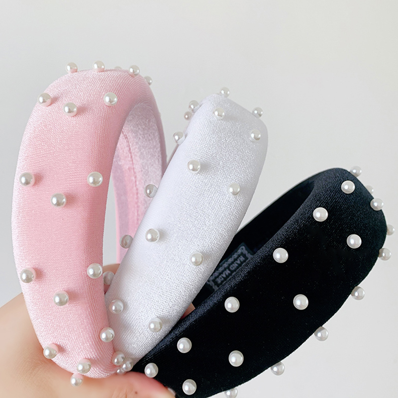 Retro Pearl Thickened Plush Knitted Fabric Wide-brimmed Headband  Wholesale display picture 2