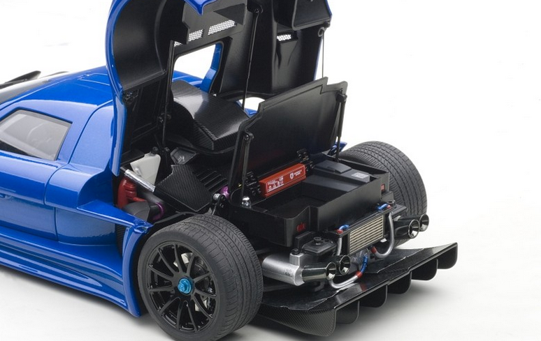 1/18 AUTOart Gumpert Apollo S (Black) Car Model