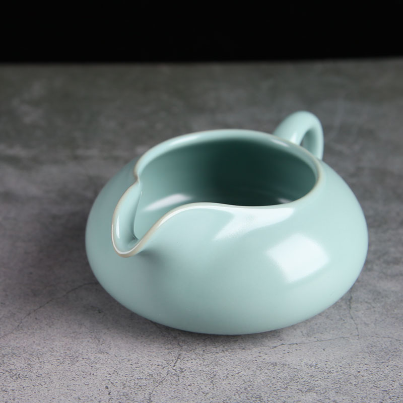 Fair Cup Ru Kiln open sheet Nourishing Ice Cracking Large Nook Cup Tea Sea Sub Tea Instrumental Kongfu Tea Furniture Home Ceramic Ru Porcelain