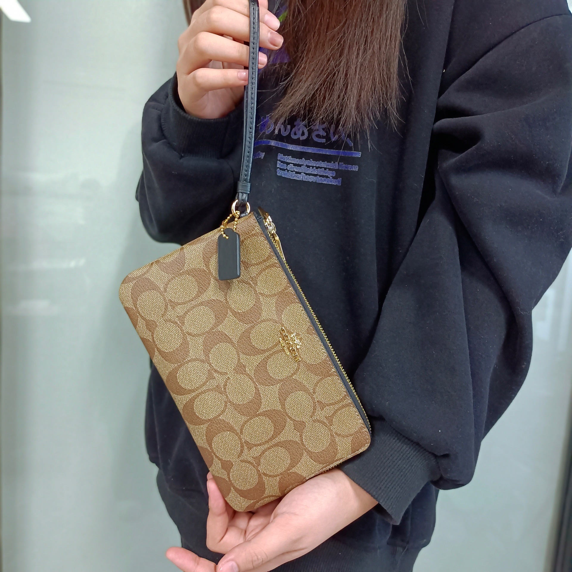 Xiaoling Tsai Meidai COACH COACH New Hand Grab Bag Wrist Bag Zero Money Bag Multiple Screens Zero Wallet