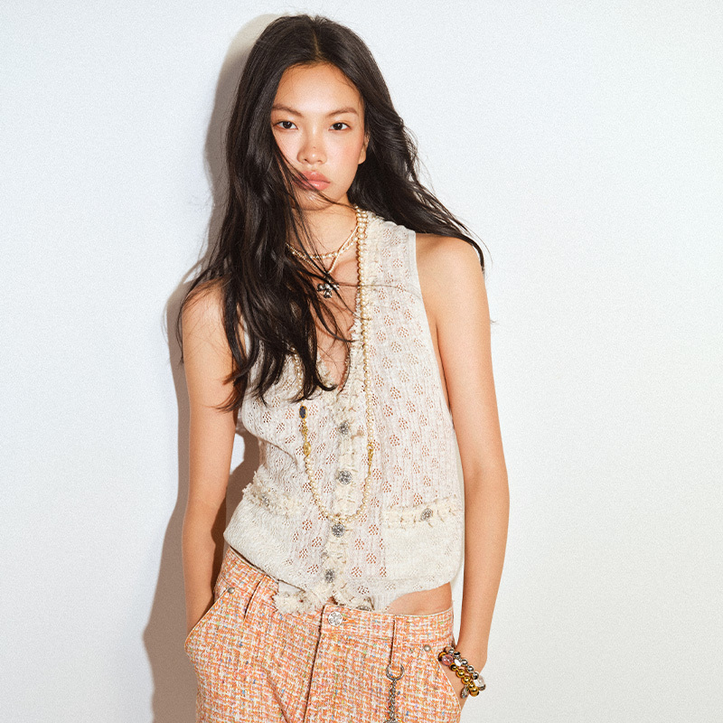 Ouyang Nana's Same Style Tokokkino "Old Harbor Blur Focus" Linen Knit Vest