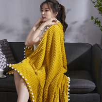  Double-layer magic velvet leisure blanket Office nap blanket Single small blanket Female covered leg blanket Coral velvet sofa blanket