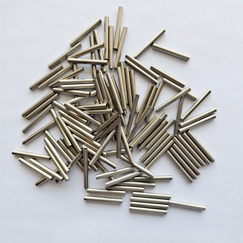 304 stainless steel precision capillary cutting processing stainless steel small welded pipe seamless bright pipe hollow steel pipe