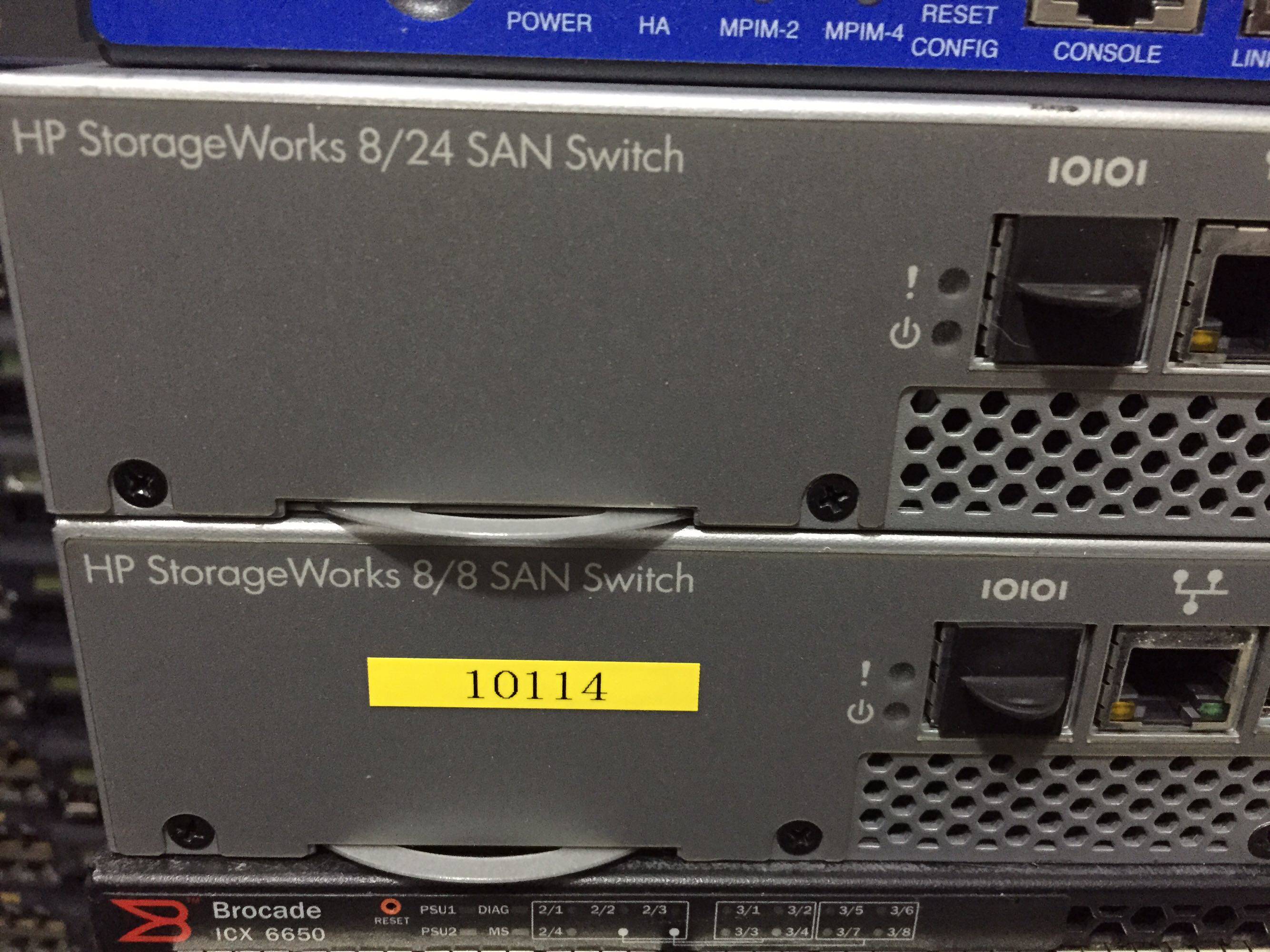 HP StorageWorks 8 8 SAN Switch AM866A 492290-001 8G Storage Switch