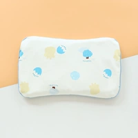 Синий маленький олень