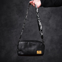 Hong Kong it casual mens ribbon shoulder bag small square bag Korean camouflage travel bag Japanese and Korean simple shoulder bag