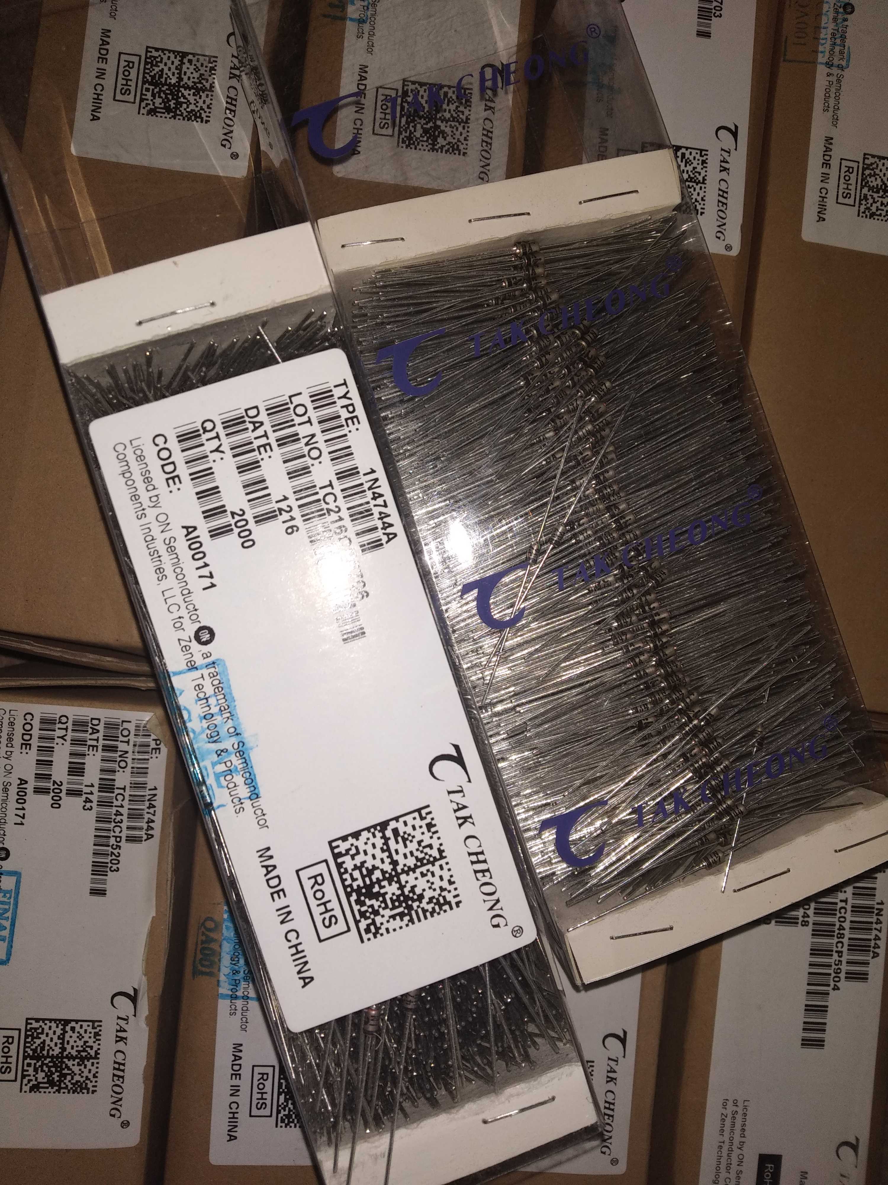 15V 1W voltage regulator diode 1N4744A straight plug ON Dechang voltage regulator diode 1 5 yuan 10 pieces