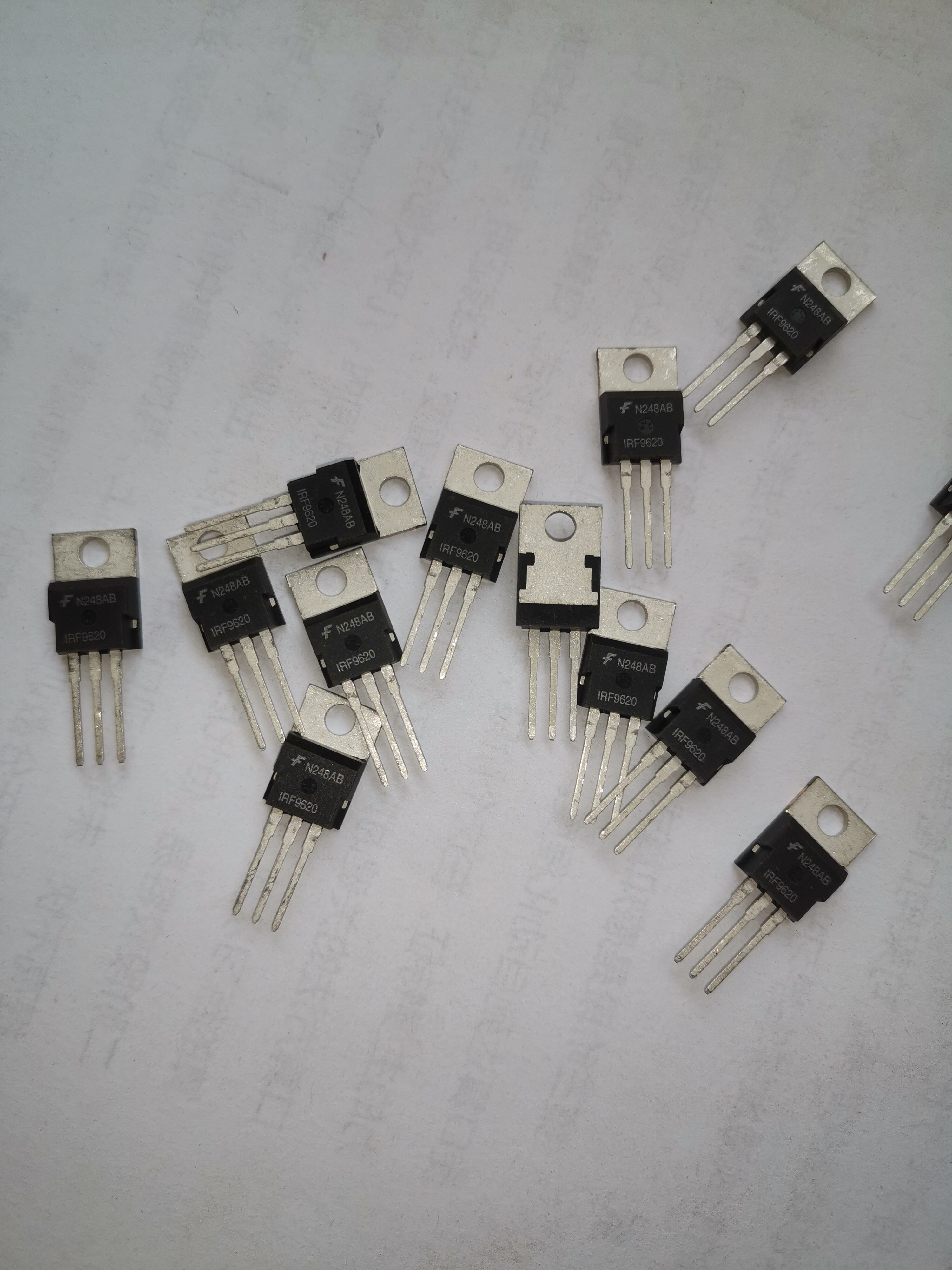 IRF9620 Senyu Original