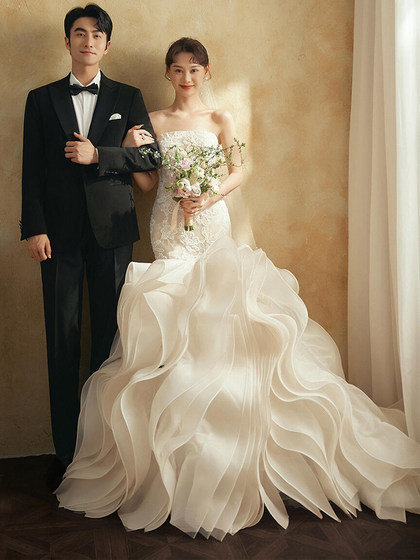 影楼拍照主题服装抹胸蕾丝鱼尾油画复古简约轻奢摄影写真婚纱礼服