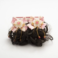 В форме цветка, розовый