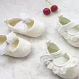 Туфли для принцессы с бантиком, шнурок-держатель, детская обувь для выхода на улицу, кружевное платье, мягкая подошва, 0-1 лет