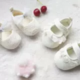 Туфли для принцессы с бантиком, шнурок-держатель, детская обувь для выхода на улицу, кружевное платье, мягкая подошва, 0-1 лет