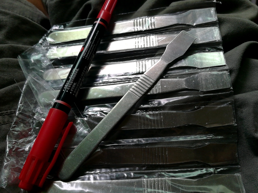 Stainless steel scraper tin slurry stirring scraping tin knife dismantling machine prying shell ultra-sharp knife opening (type A)