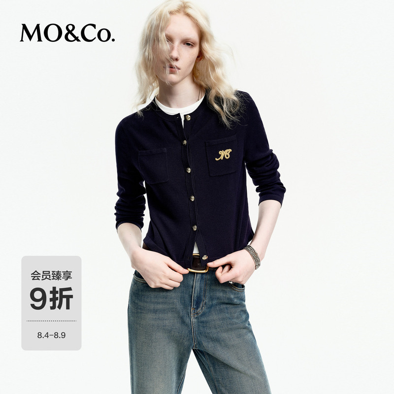 Moco Knitted Cardigan 2026 Autumn New Retro College Style Embroidered Gold Button Short Style Navy Blue Mbf3Car023