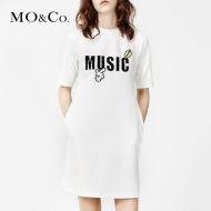 MOCO thư phi hành đoàn cổ tay áo đầm châu Âu và Mỹ một hình dạng mỏng ngắn váy túi MA161SKT10 摩安珂