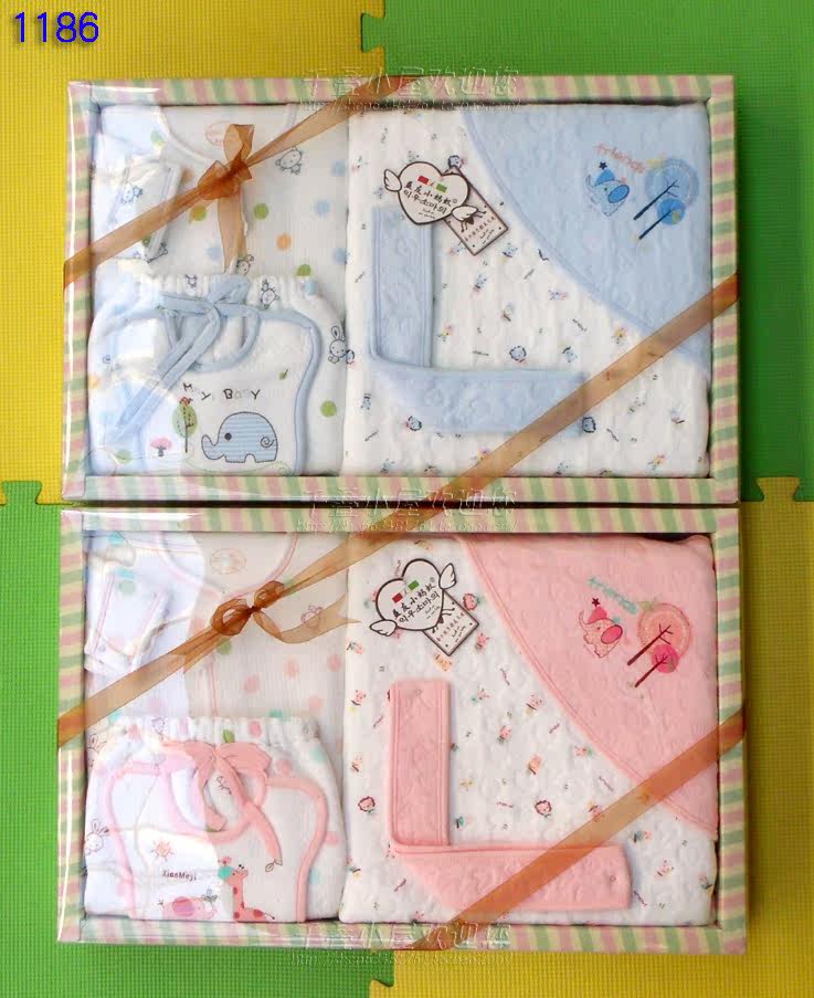 Coffret cadeau pour nouveau-né - vêtements X1130 - Ref 1957489 Image 6