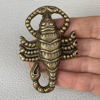 Antique antiques and miscellaneous tibetan style nepalese brass scorpio copper scorpion pendant ethnic style accessories pendant pendant
