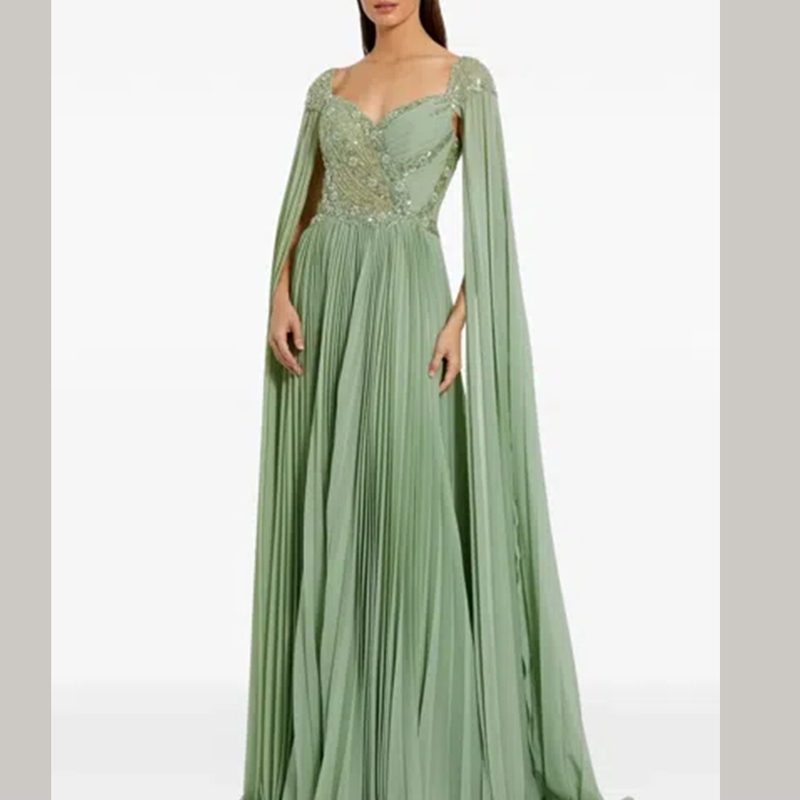 Elegant Green Deep V-Neck Long-Sleeved Evening Dress for Women, Suitable for Banquets, Stage Performances, with a High-End Feel, Heavy Craftsmanship, and a Large Train