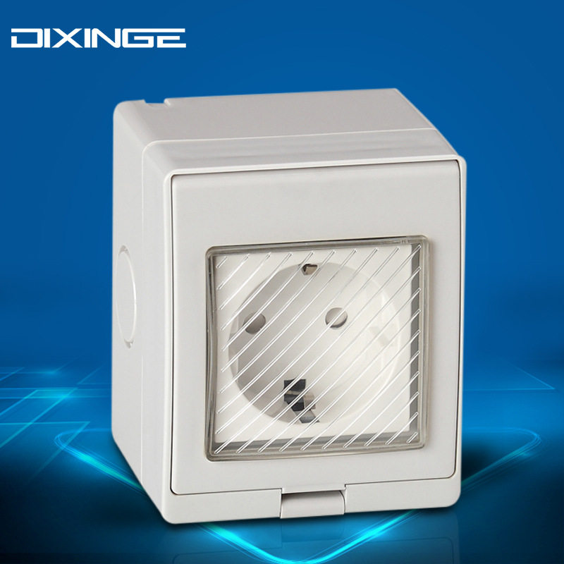 IP55 equipped German splash - proof socket European - style indoor and outdoor German waterproof power outlet
