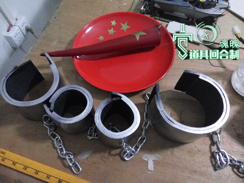 (round) Oriental PROJEC star Xiong Yong Yi COSPLAY wine disc lock chain ghost corner