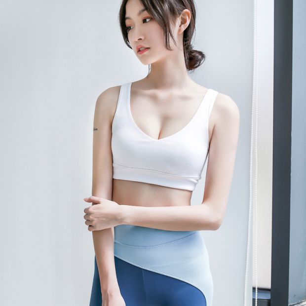 Đồ lót thể thao Phụ nữ nhanh khô, chống sốc retro màu lạnh có thể tháo rời pad ngực Yoga tập thể dục yoga áo pitch