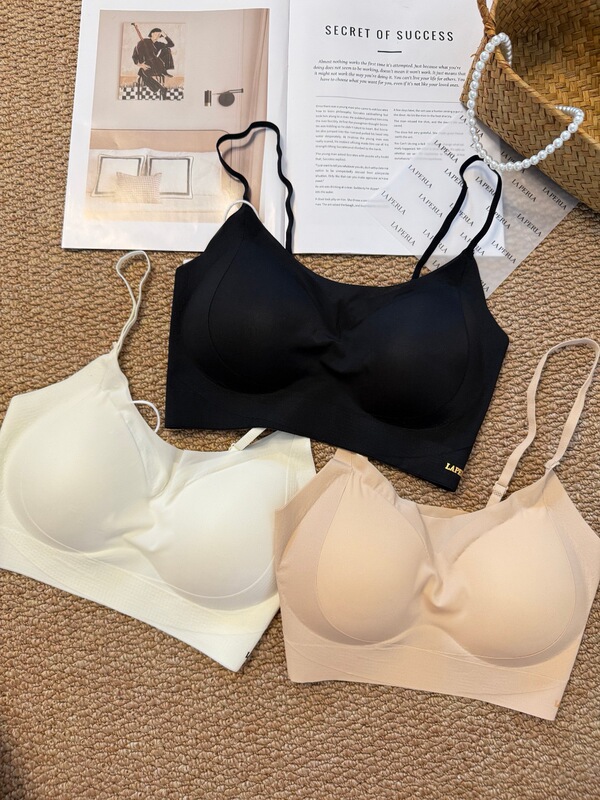 Italian Light Luxury Lp Nude-Feel Shaping Breathable Underwear 112313 Italian Light Luxury Lp Nude-Feel Shaping Breathable Underwear 112313