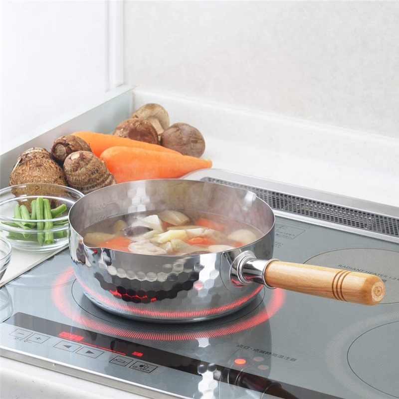Japan imported Yoshikawa snow flat pot Japanese stainless steel scale small milk pot Non-stick instant noodle pot Steamer small cooking pot