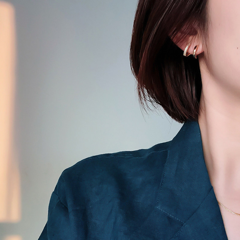 Binauricles one-piece non-ear piercing mosquito coil ear clip women's ring small circle simple temperament earrings high-grade summer