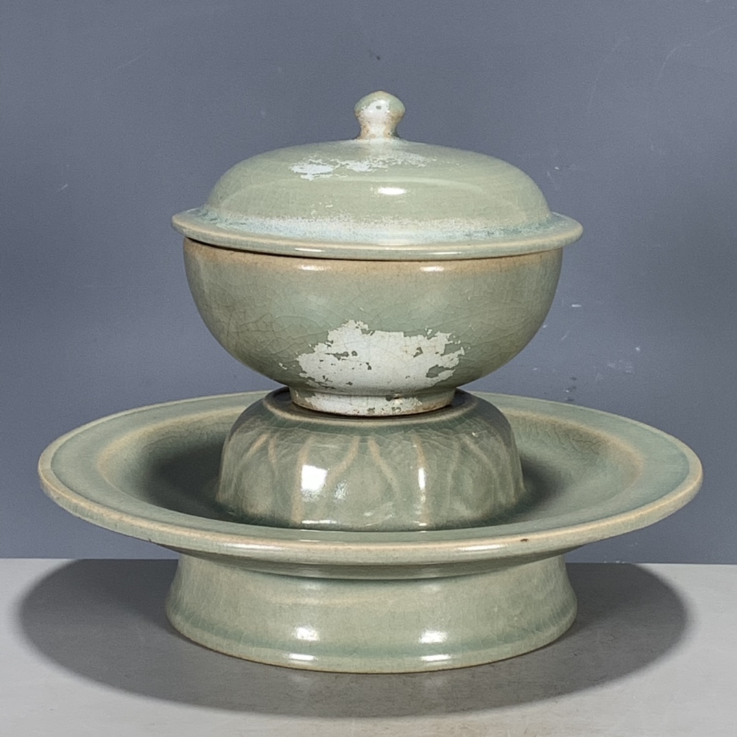 唐白磁 蓋付き香炉 陶芸 骨董品 陶器 骨董品 美術品