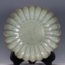 European reflux antique porcelain Song Dynasty official kiln ice crack flower mouth plate full product old goods collection antiques miscellaneous