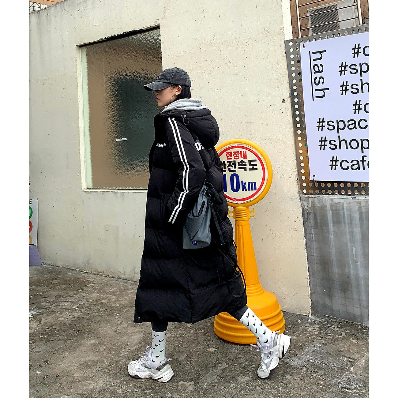 DREAM SEVEN77 black bread suit Korean version of loose women's sports style long version hooded cotton jacket cotton jacket