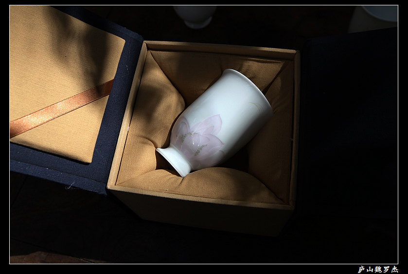 Not only sell medium size pot lid bowls pint tea cup ceramic purple sand tea set bamboo cloth cotton fabric containing gift box