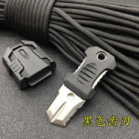 Черный зубной лезвие