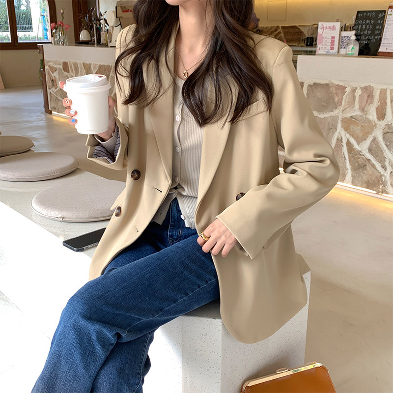 Suit coat girl 2022 new spring and autumn temperament relaxed leisure design senior short suit coat