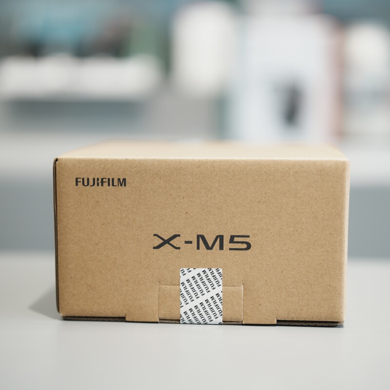 Brand New FUJIFILM Xm5 Mirrorless Camera