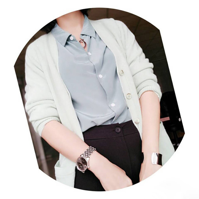 [cũng *] thanh lịch. Mùa thu đông đơn giản, áo len dài tay màu trơn thường ngày, đan len nữ khoác cardigan