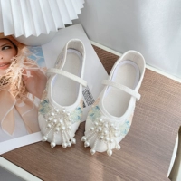 Белые туфли